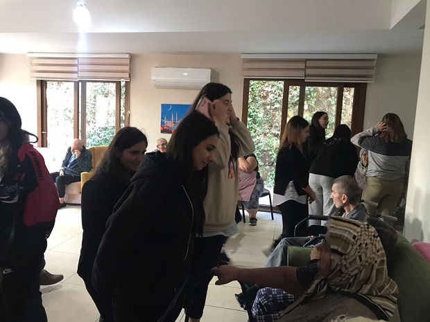 Sağlık hizmetleri alanı hemşire yardımcılığı dalı öğren